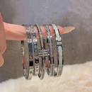 Conjunto de 5 Pulseiras Elegantes em Aço Inoxidável (Somente HOJE!)