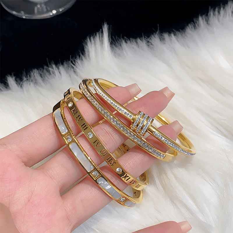 Conjunto de 5 Pulseiras Elegantes em Aço Inoxidável (Somente HOJE!)