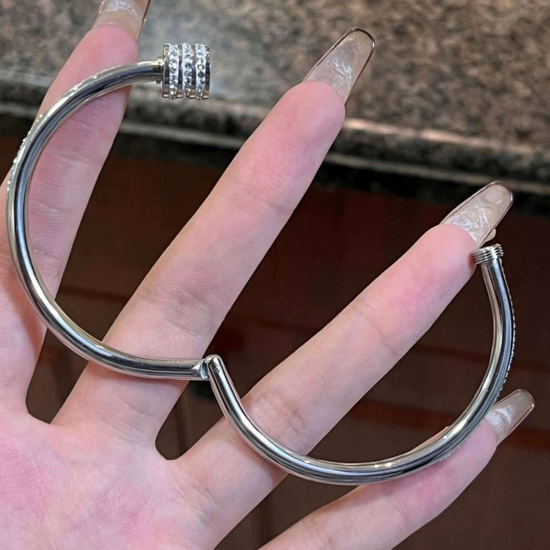 Conjunto de 5 Pulseiras Elegantes em Aço Inoxidável (Somente HOJE!)